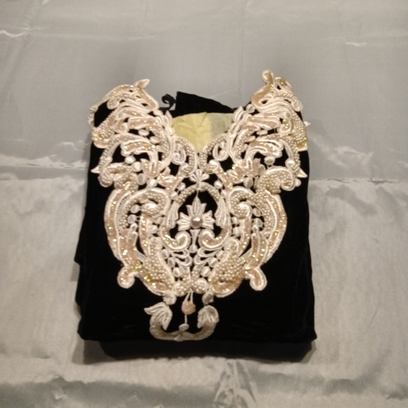 Black cocktail dress - Picture 9 of 9